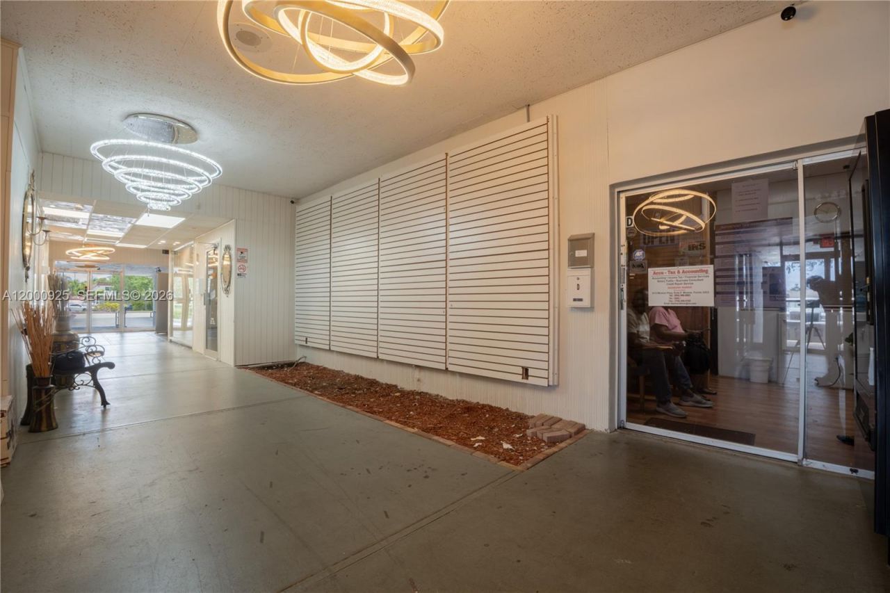 6115 Miramar Pkwy, Miramar, FL 33023 Photo