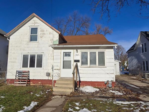 1007 7th Avenue NE, Austin, MN 55912