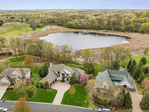 6930 Lake Harrison Circle, Chanhassen, MN 55317