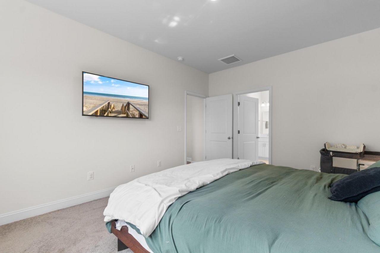 482 Mcalister Dr. Photo 13