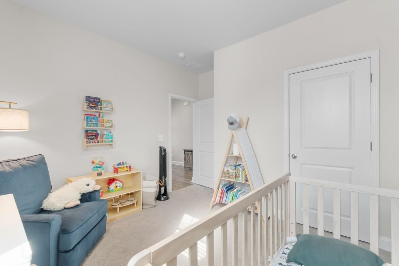 482 Mcalister Dr. Photo 21