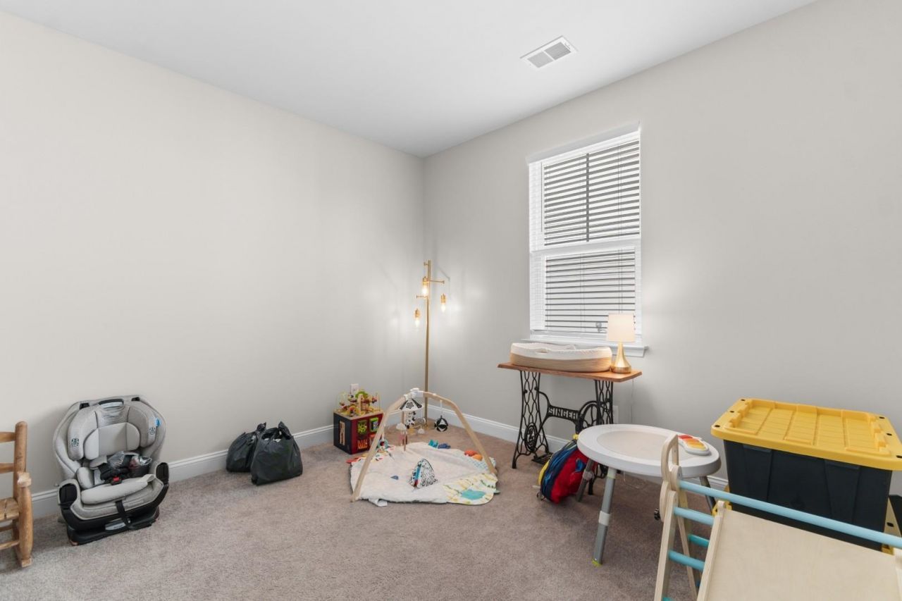 482 Mcalister Dr. Photo 22