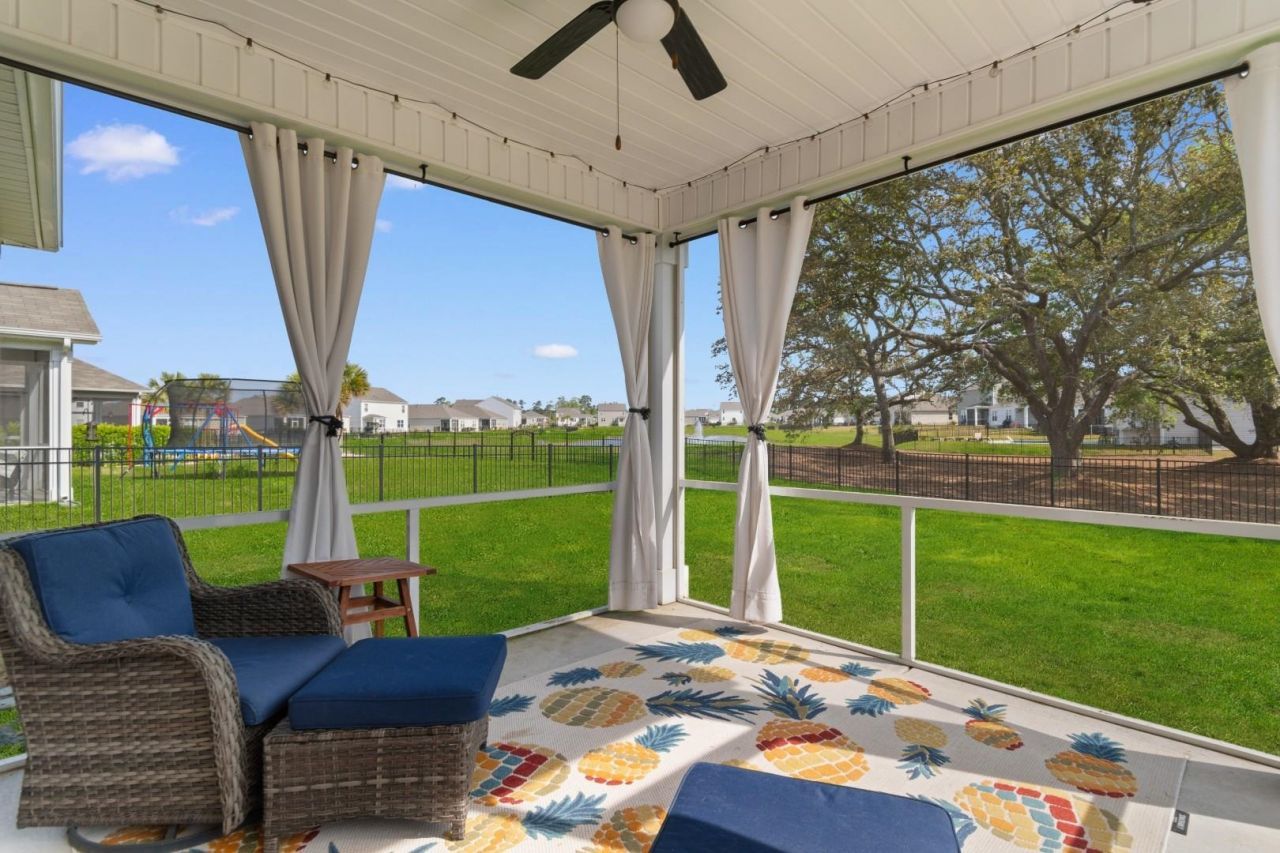 482 Mcalister Dr. Photo 26