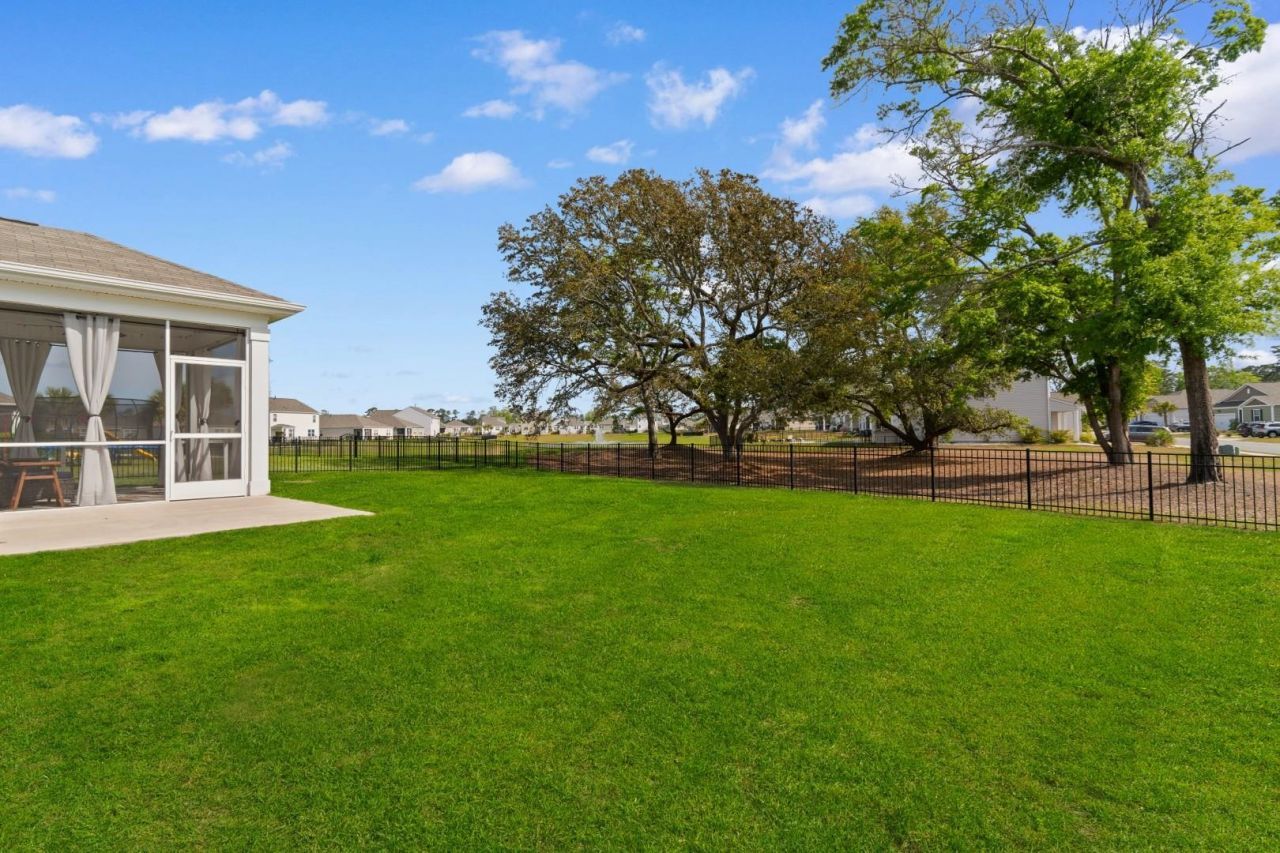 482 Mcalister Dr. Photo 27