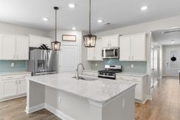 482 Mcalister Dr. photo 4