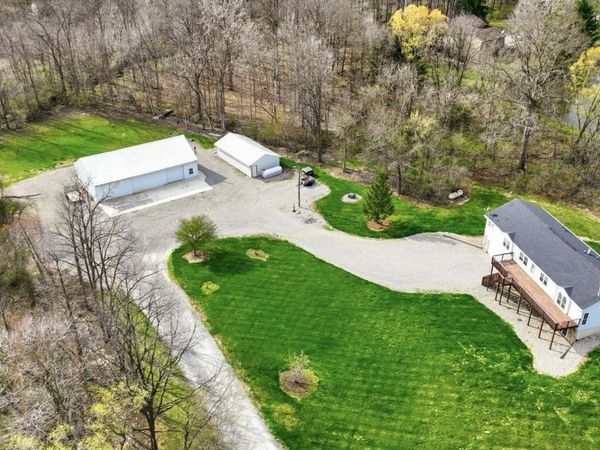 11768 N 400 E, Roanoke, IN 46783