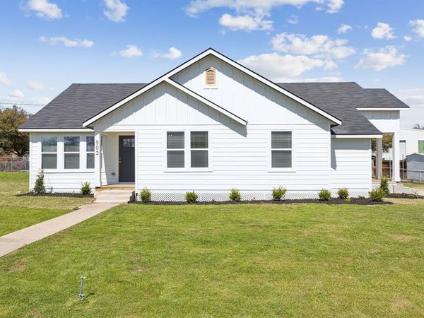 503 Smith Street , McKinney, TX 75069