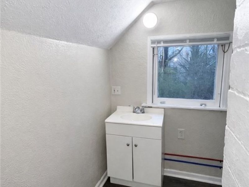 3018 E 128th Street, Cleveland, OH 44120 Photo 13