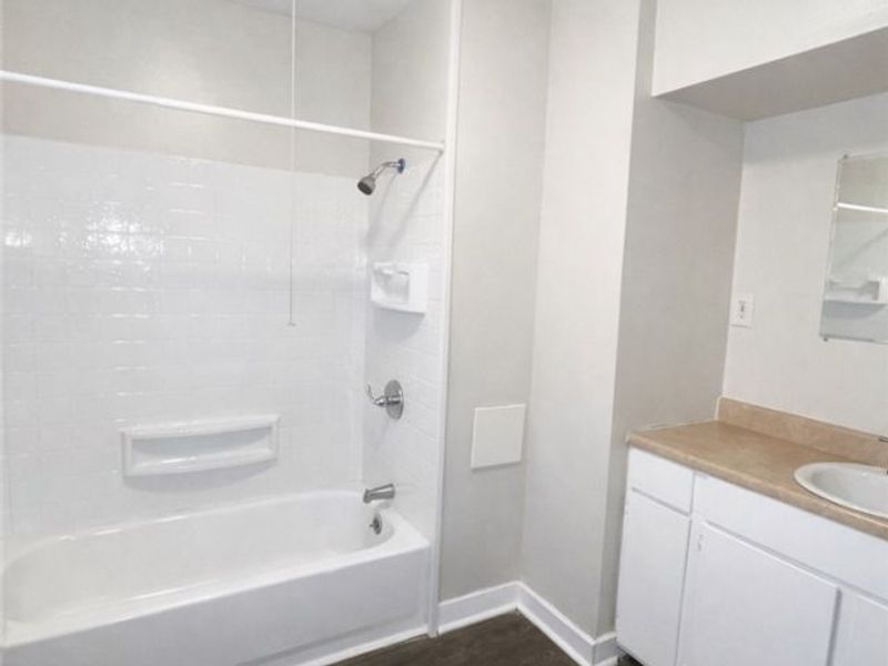 3018 E 128th Street, Cleveland, OH 44120 Photo 9