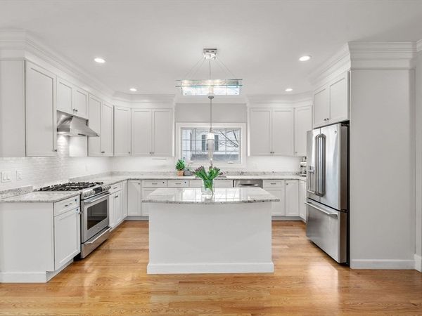 198 Lowell St, Unit 1, Waltham, MA 02453