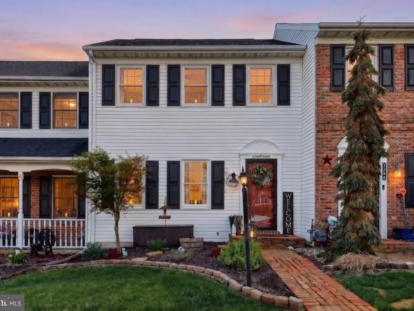 2350 WOODMONT DRIVE, YORK, PA 17404