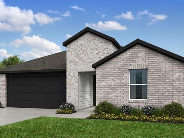 218 Betsy RD, Hutto, TX 78634