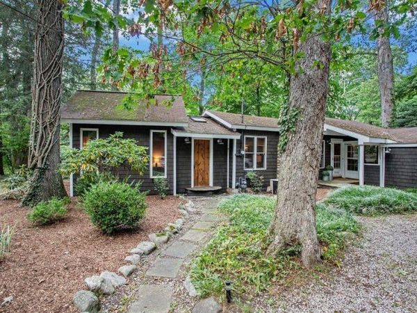 3852 Birchwood Trail, Michiana Shores, IN 46360