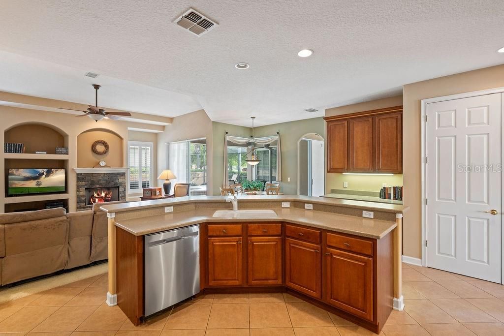 2523 Saint Ignatius Court, Orlando, FL 32835 Photo