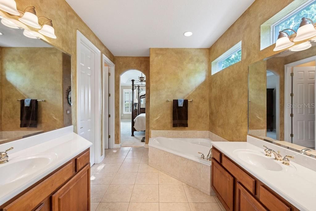 2523 Saint Ignatius Court , Orlando, FL 32835 Photo