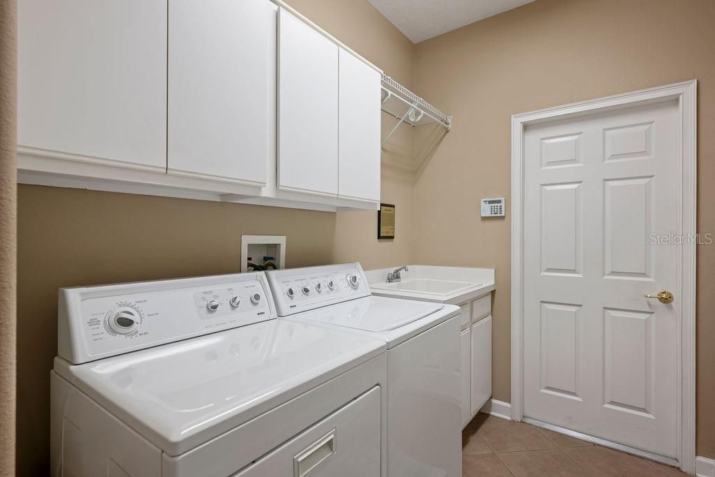 2523 Saint Ignatius Court , Orlando, FL 32835 Photo