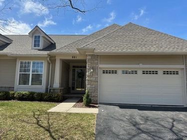 881 Stony Lake Court, Oxford Twp, MI 48371