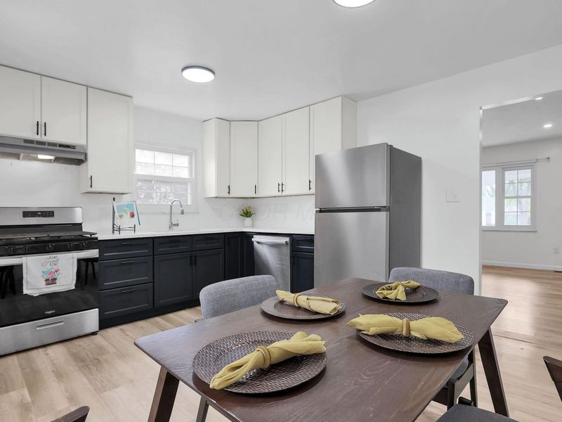 412 Denwood Drive S, Columbus, OH 43230 Photo 11