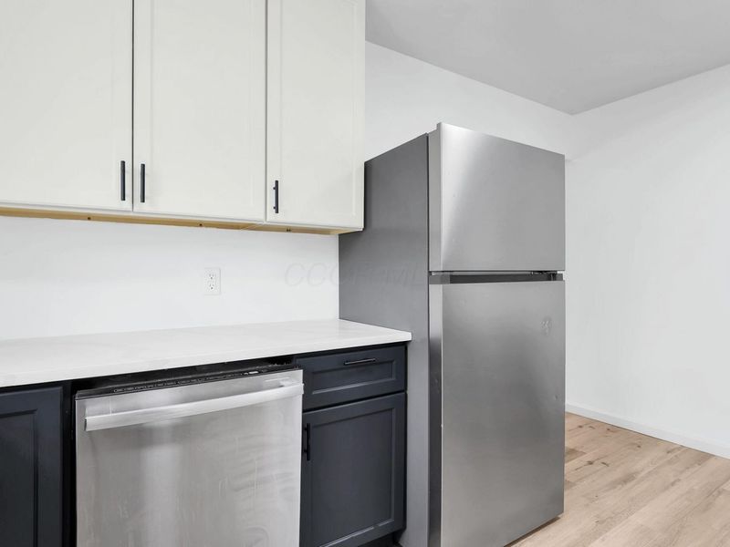 412 Denwood Drive S, Columbus, OH 43230 Photo 12