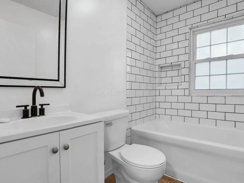 412 Denwood Drive S, Columbus, OH 43230 Photo 14