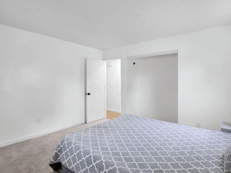 412 Denwood Drive S, Columbus, OH 43230 Photo 15