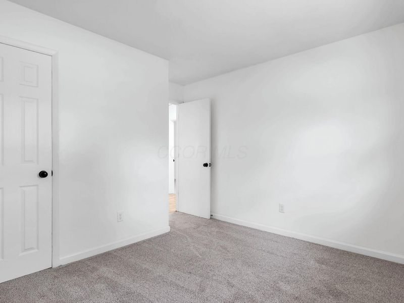 412 Denwood Drive S, Columbus, OH 43230 Photo 19