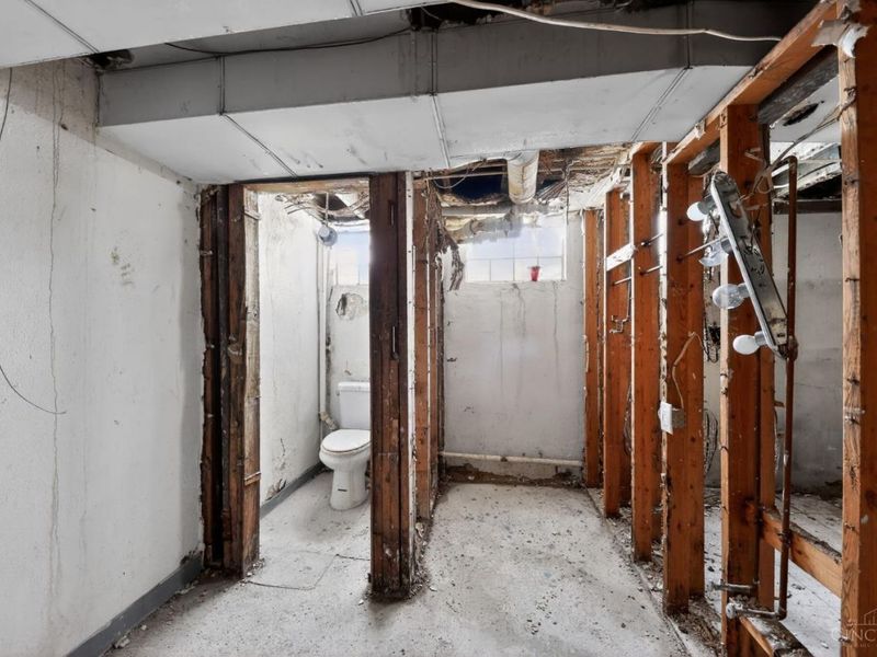 1608 Miramar Court, Cincinnati, OH 45237 Photo 11