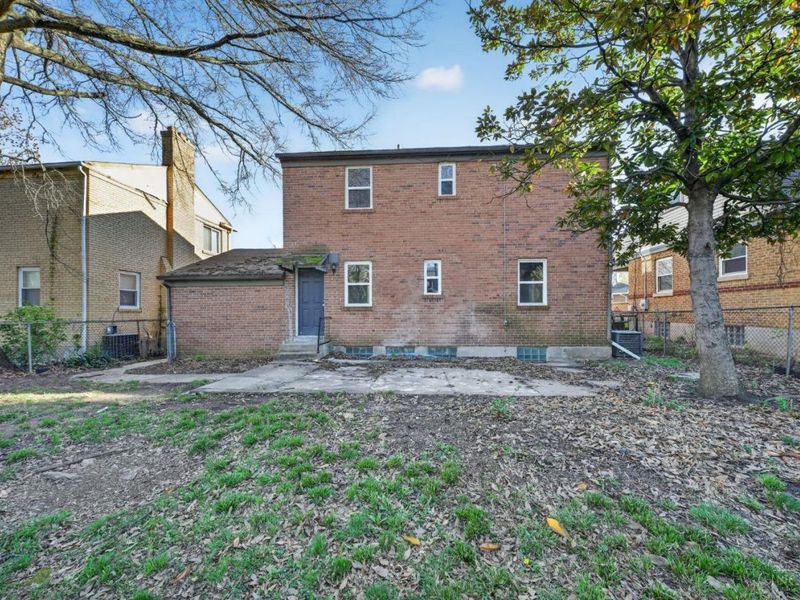 1608 Miramar Court, Cincinnati, OH 45237 Photo 4