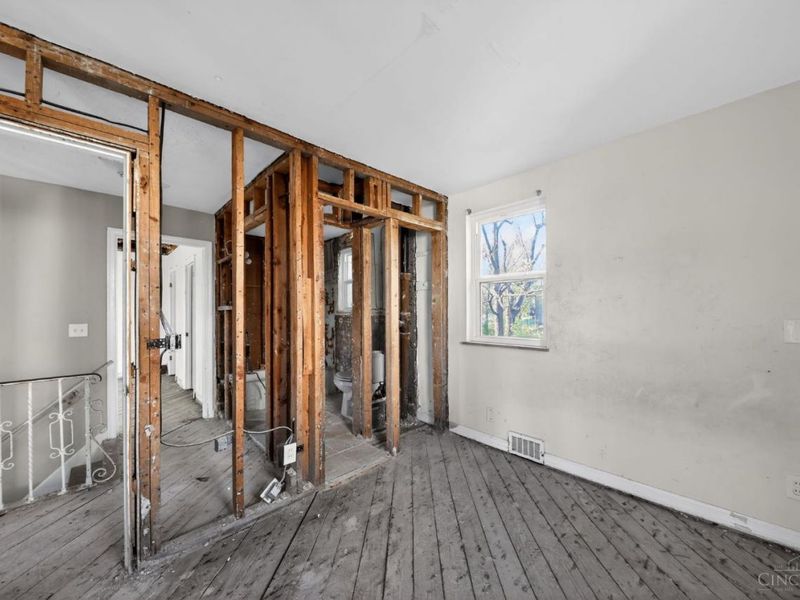 1608 Miramar Court, Cincinnati, OH 45237 Photo 8