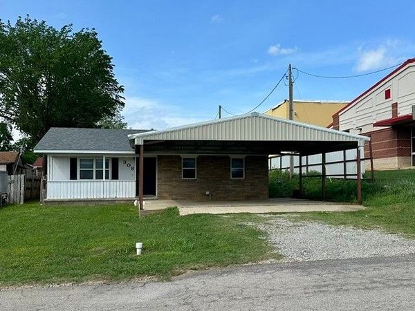 308 NE 3rd Street, Kingston, OK 73439