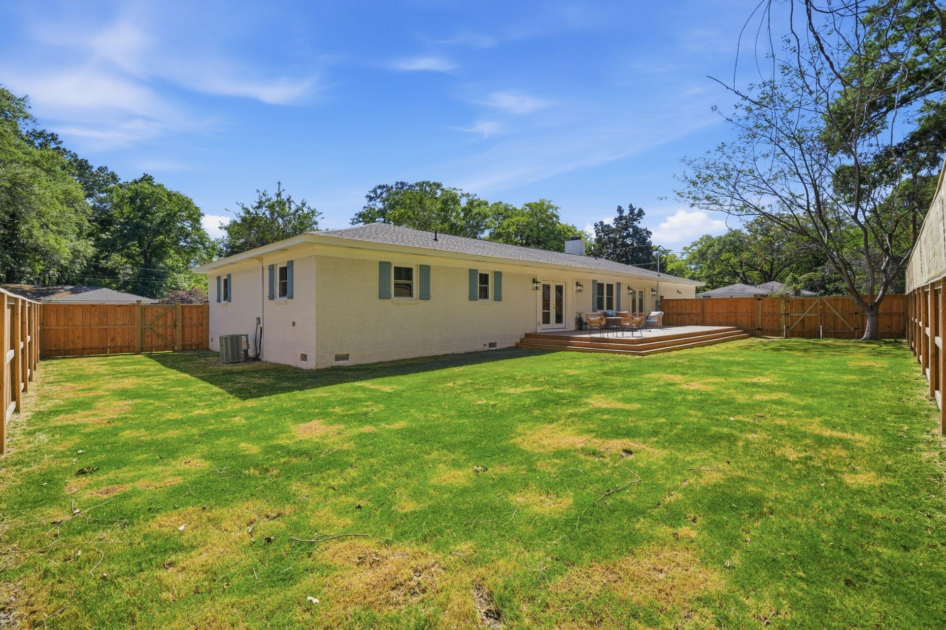 1238 Harrow Street Photo 34