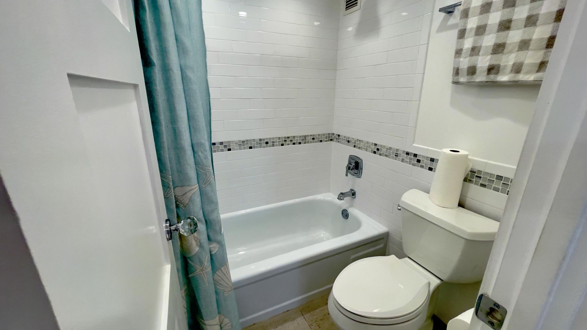 111 Briny Avenue, Unit 19-11, Pompano Beach, FL 33062 Photo