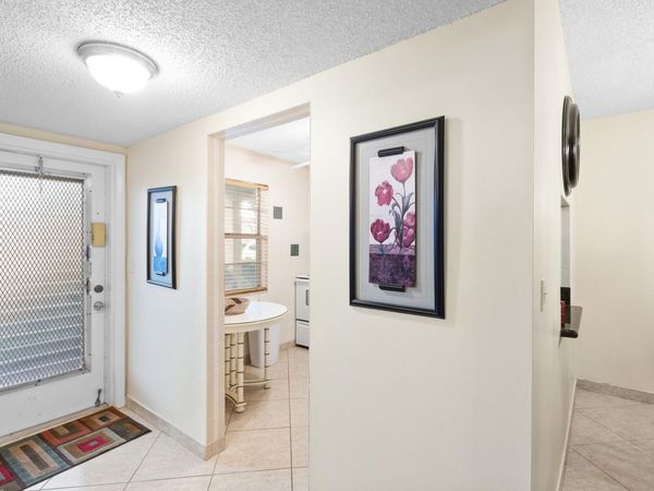 3 Abbey Lane, Unit 102, Delray Beach, FL 33446