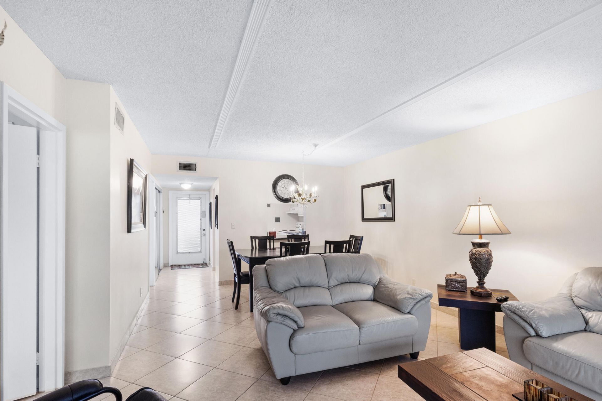 3 Abbey Lane, Unit 102, Delray Beach, FL 33446 Photo