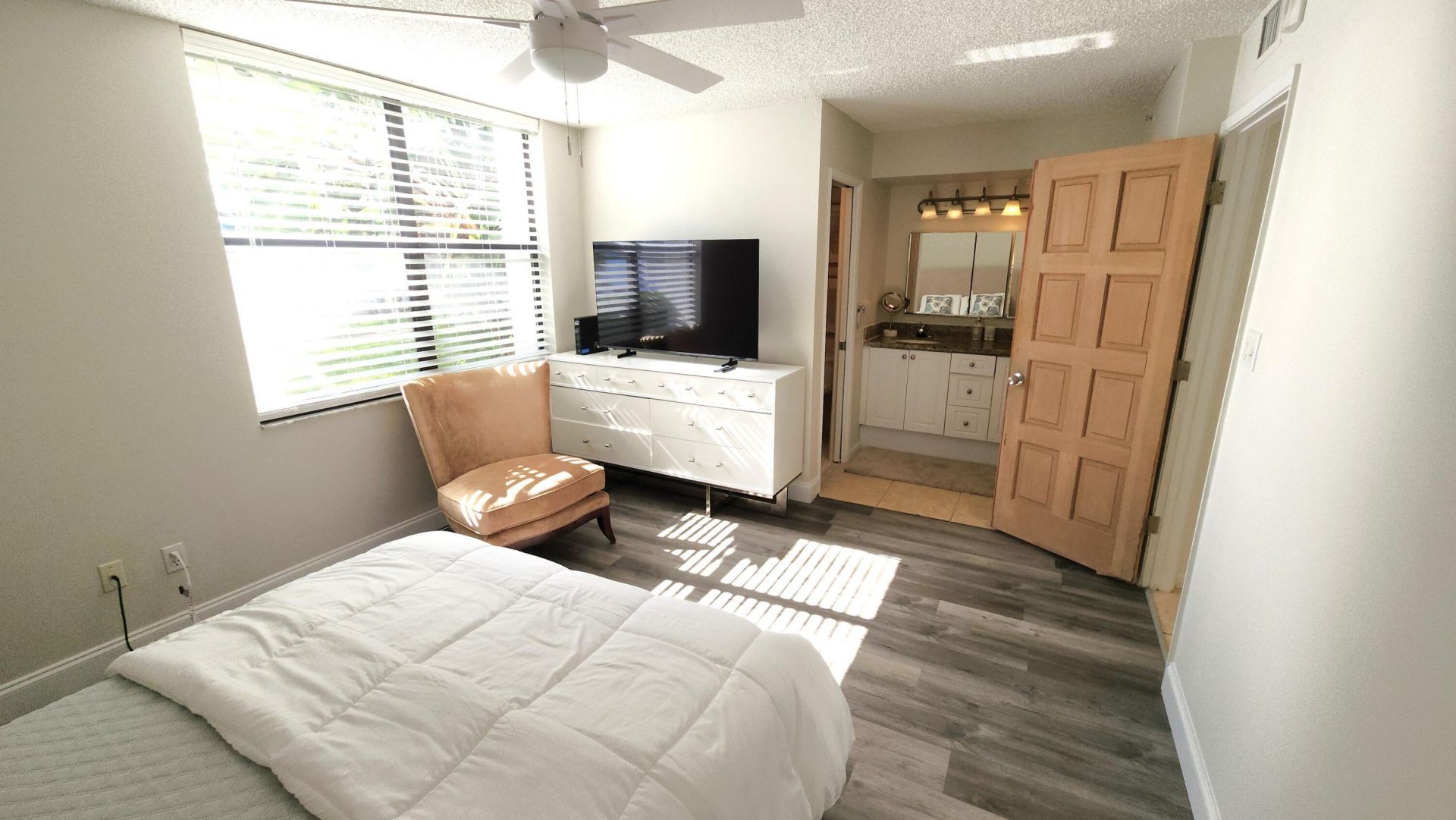 950 Lavers Circle, Delray Beach, FL 33444 Photo