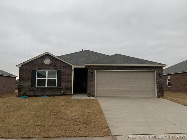 16204 S 87th East Avenue , Bixby, OK 74008