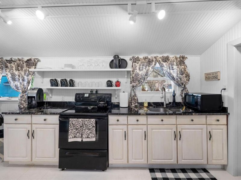 536 Walnut Ave, Lakeside, OH 43440 Photo 13