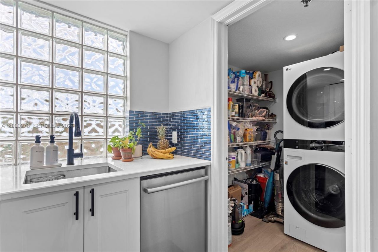 1650 N Coral Way, Unit 701, Miami, FL 33145 Photo