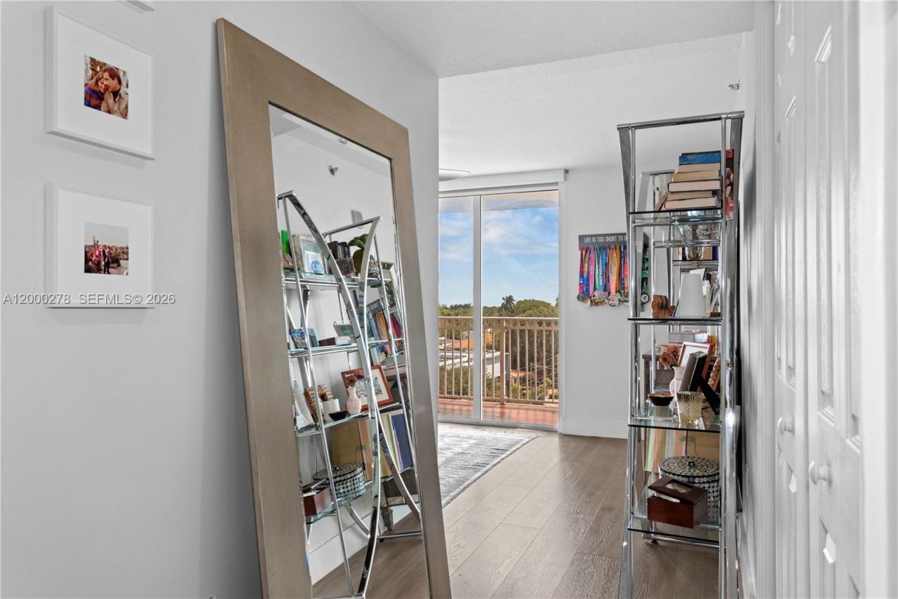 1650 N Coral Way, Unit 701, Miami, FL 33145 Photo