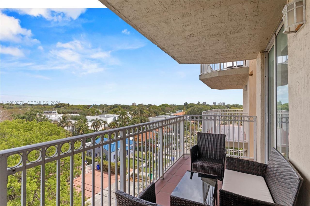 1650 N Coral Way, Unit 701, Miami, FL 33145 Photo