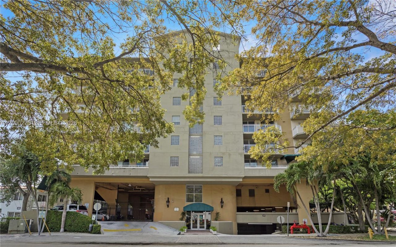 1650 N Coral Way, Unit 701, Miami, FL 33145 Photo