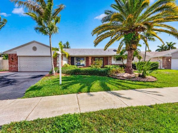 14711 Kirsten Ct, Davie, FL 33325