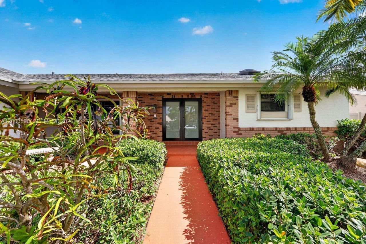 14711 Kirsten Ct, Davie, FL 33325 Photo