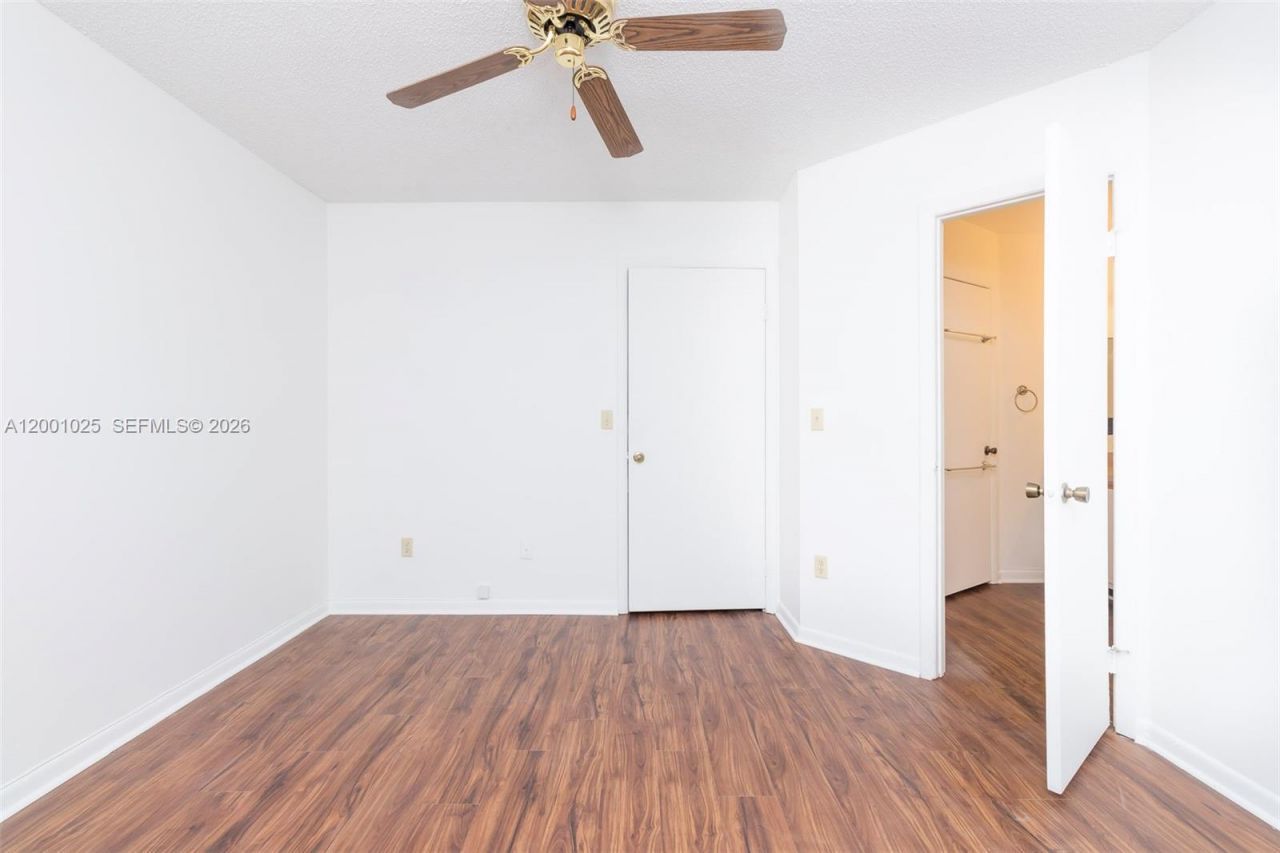 18310 NW 68th Ave, Unit L, Hialeah, FL 33015 Photo