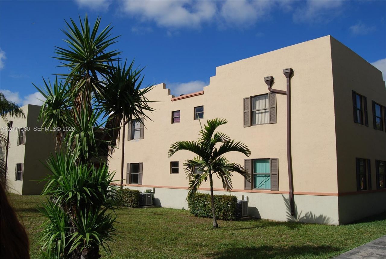 650 NW 114th Ave, Unit 201, Sweetwater, FL 33172 Photo