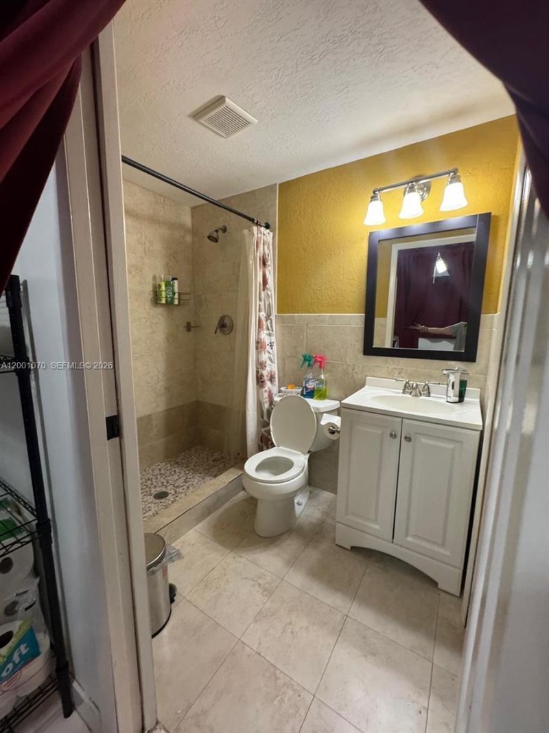 5501 SW 89th Ave, Unit 2, Miami, FL 33165 Photo