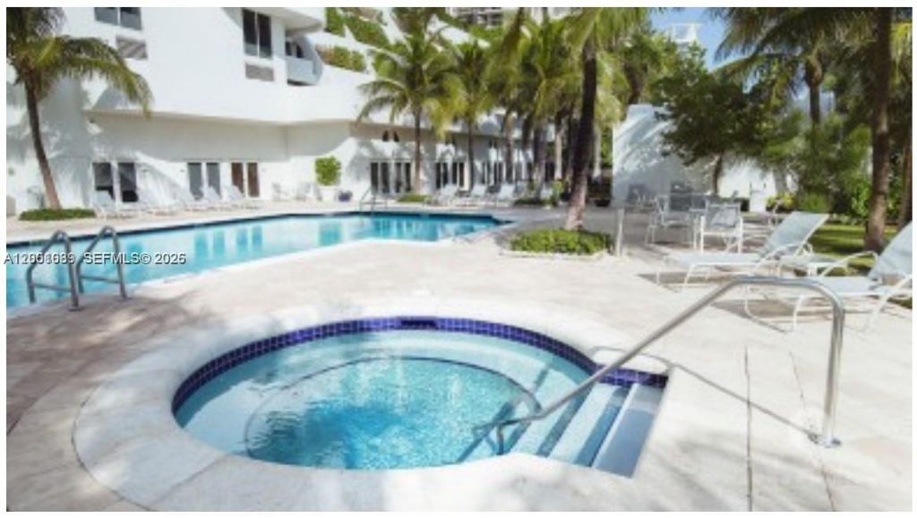 6365 Collins Ave, Unit 2710, Miami Beach, FL 33141 Photo