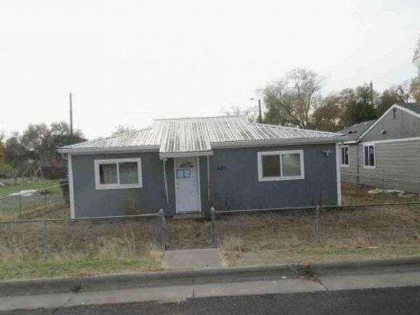 409 W Ridgeway Avenue, Hermiston, OR 97838