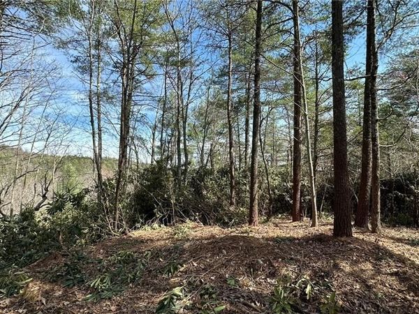 000 White Rock Road , Lenoir, NC 28645