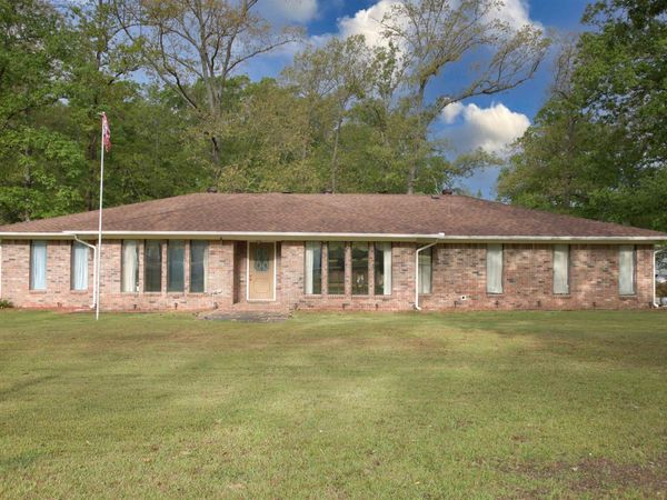 6845 Village, Pine Bluff, AR 71603